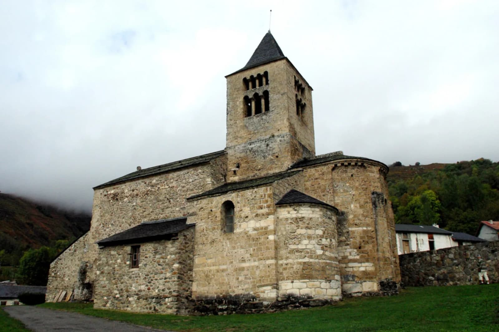 Iglesia Saint-Saturnin d'Axiat