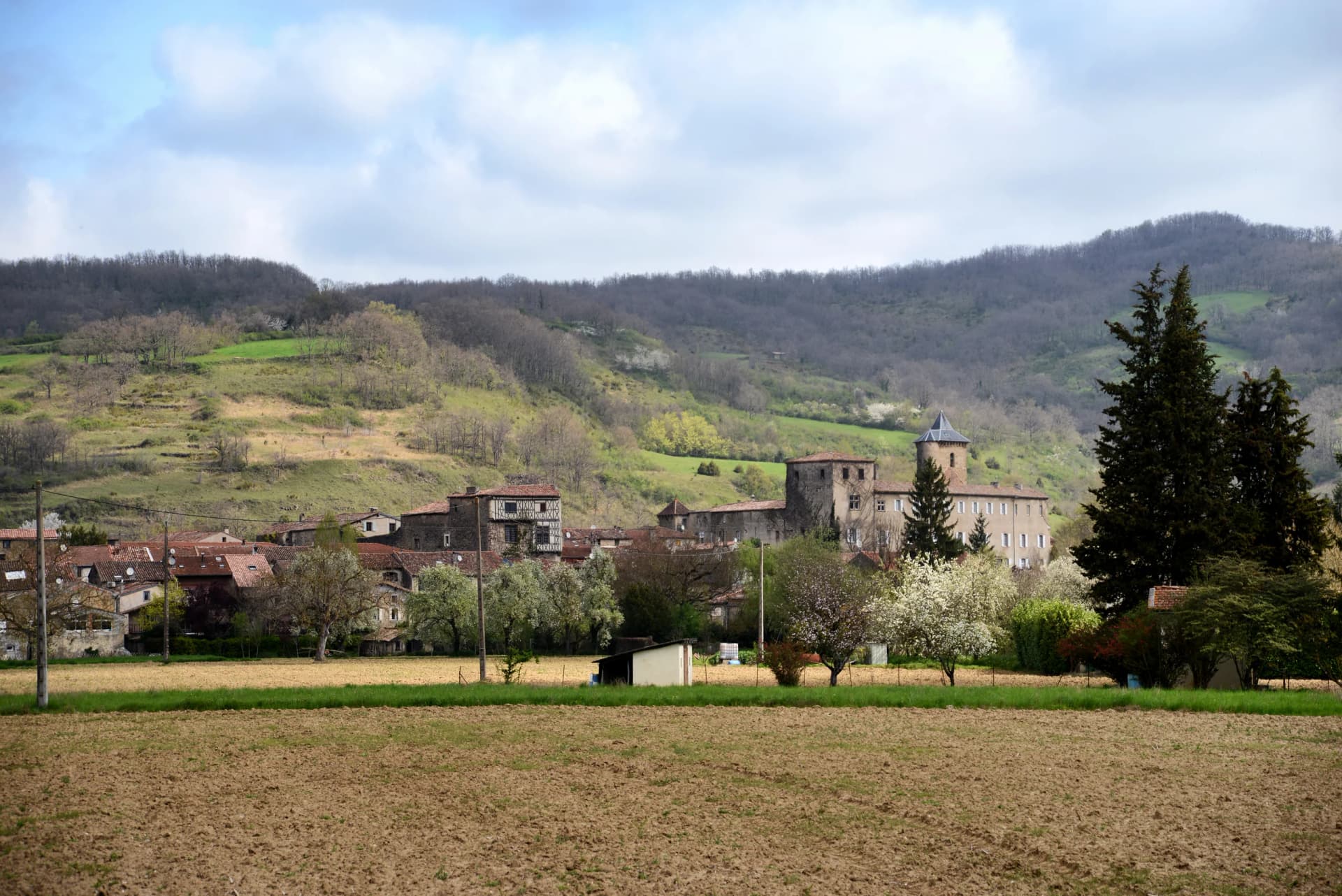 Village de Camon