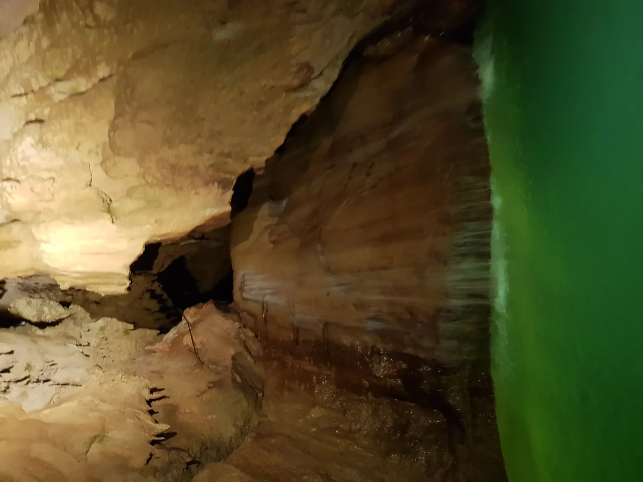 Rivière souterraine de Labouiche, activités nature en Ariège