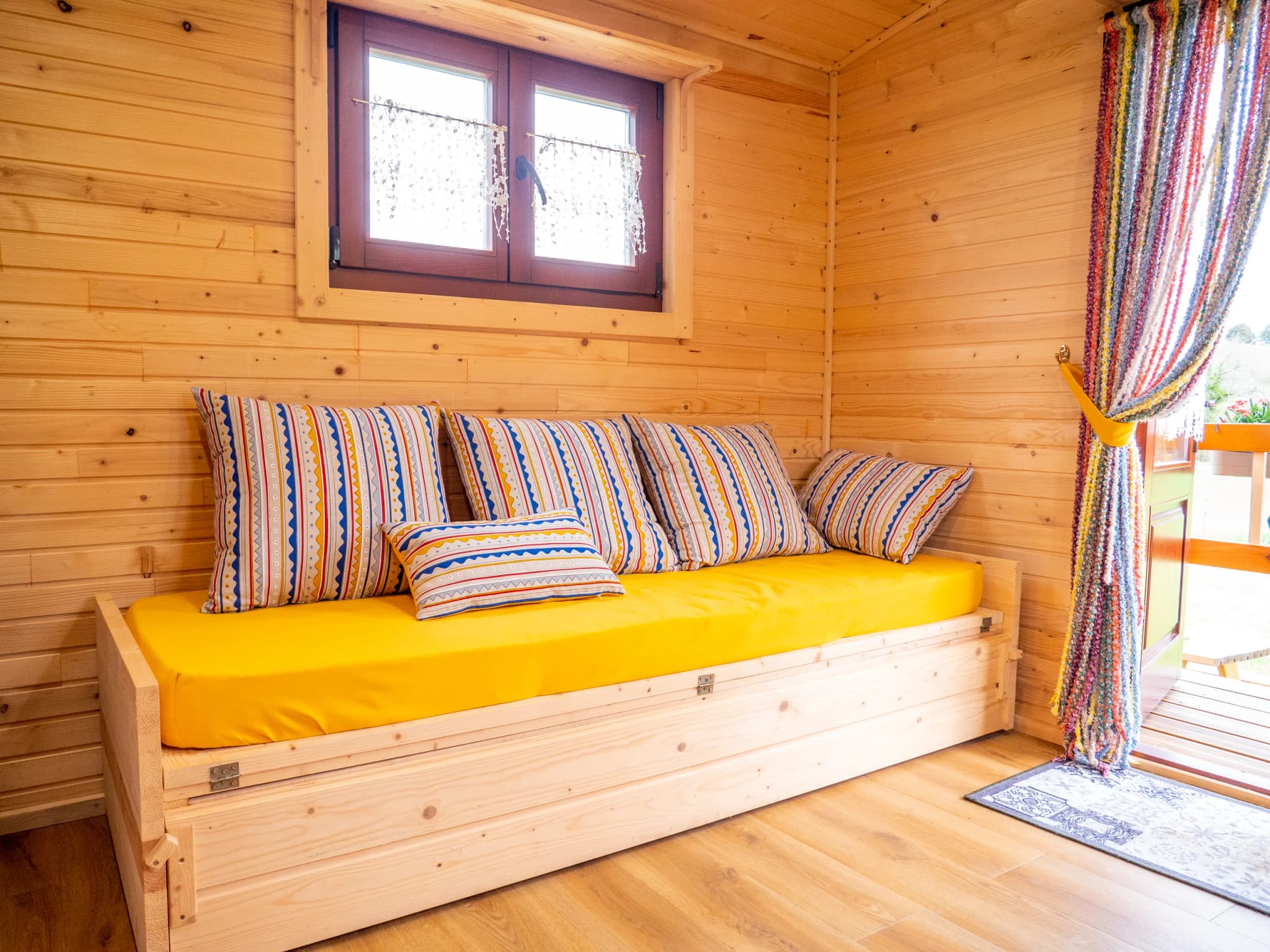 Roulotte Jaune - Les rouges-gorges - Photo 12